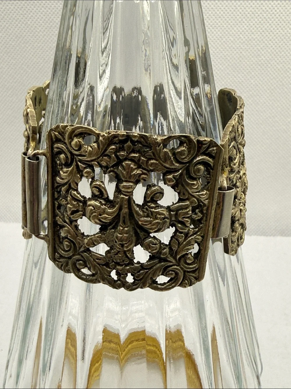 Vintage huge gorgeous open Ornate Brass-Tone Filigree art nouveau Bracelet wowza